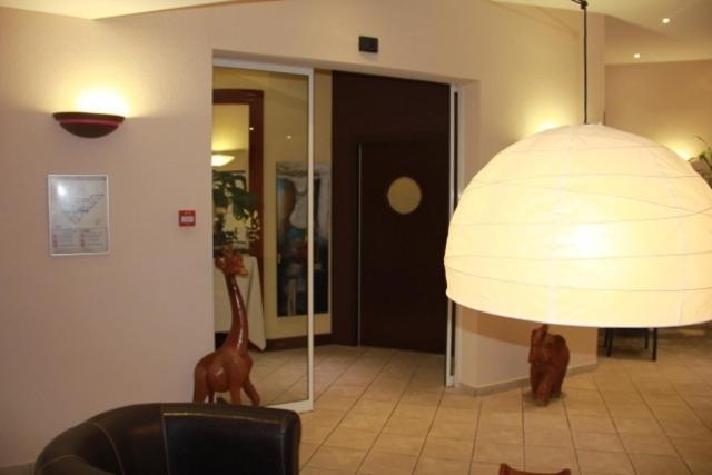 Logis Hotel De France Restaurant Le Lucullus Montmorillon Exterior photo